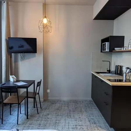 Le 12 Wifi Cosy Parking 02 * Saint-Etienne (Loire)